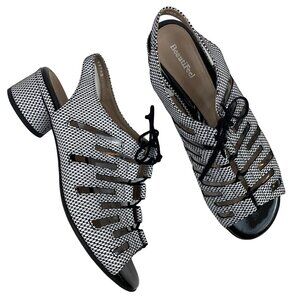 BeautiFeel Payton Black and White Print Caged Comfy Dressy Sandals Size 40